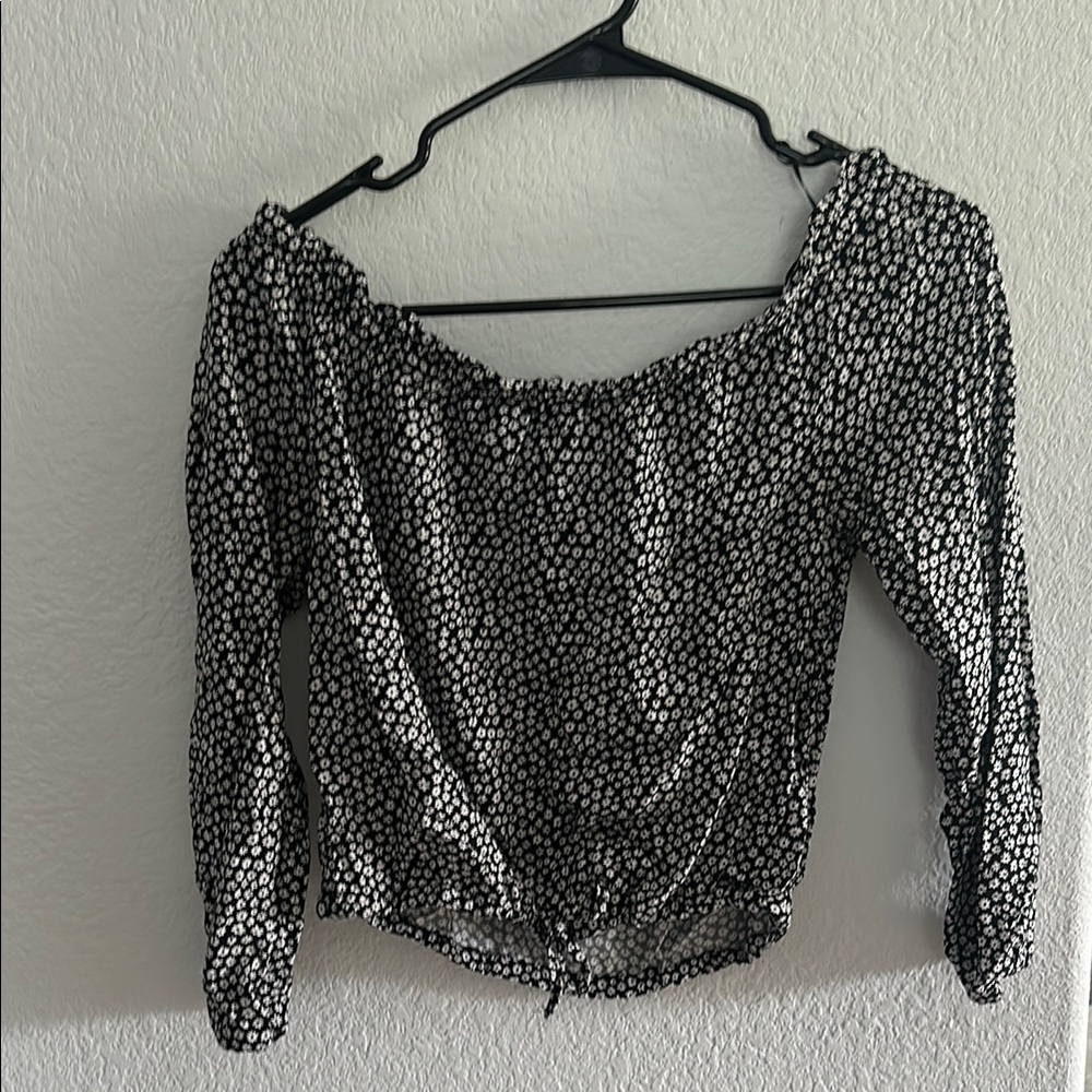 H&M Black and White Patterned Blouse